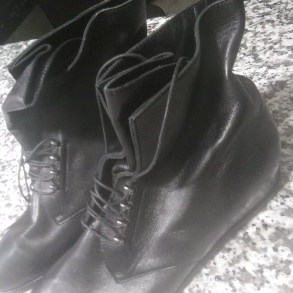 Sturart Weitzman Wedge Heel Boots - Picture 5 of 6